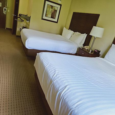 Cobblestone Inn & Suites - Bloomfield Экстерьер фото